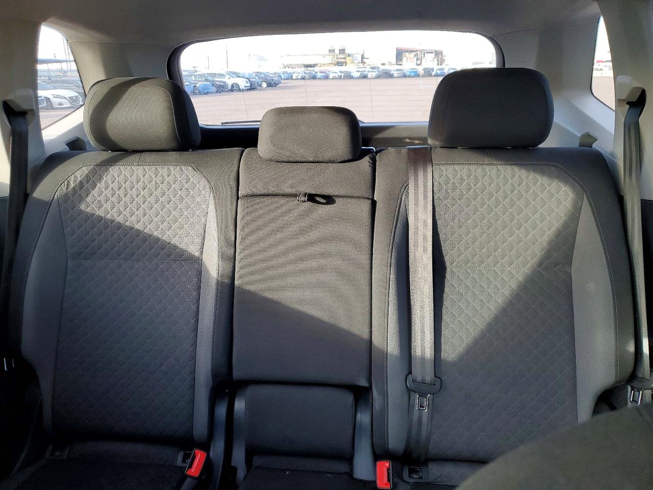 2020 VOLKSWAGEN TIGUAN S photo 10