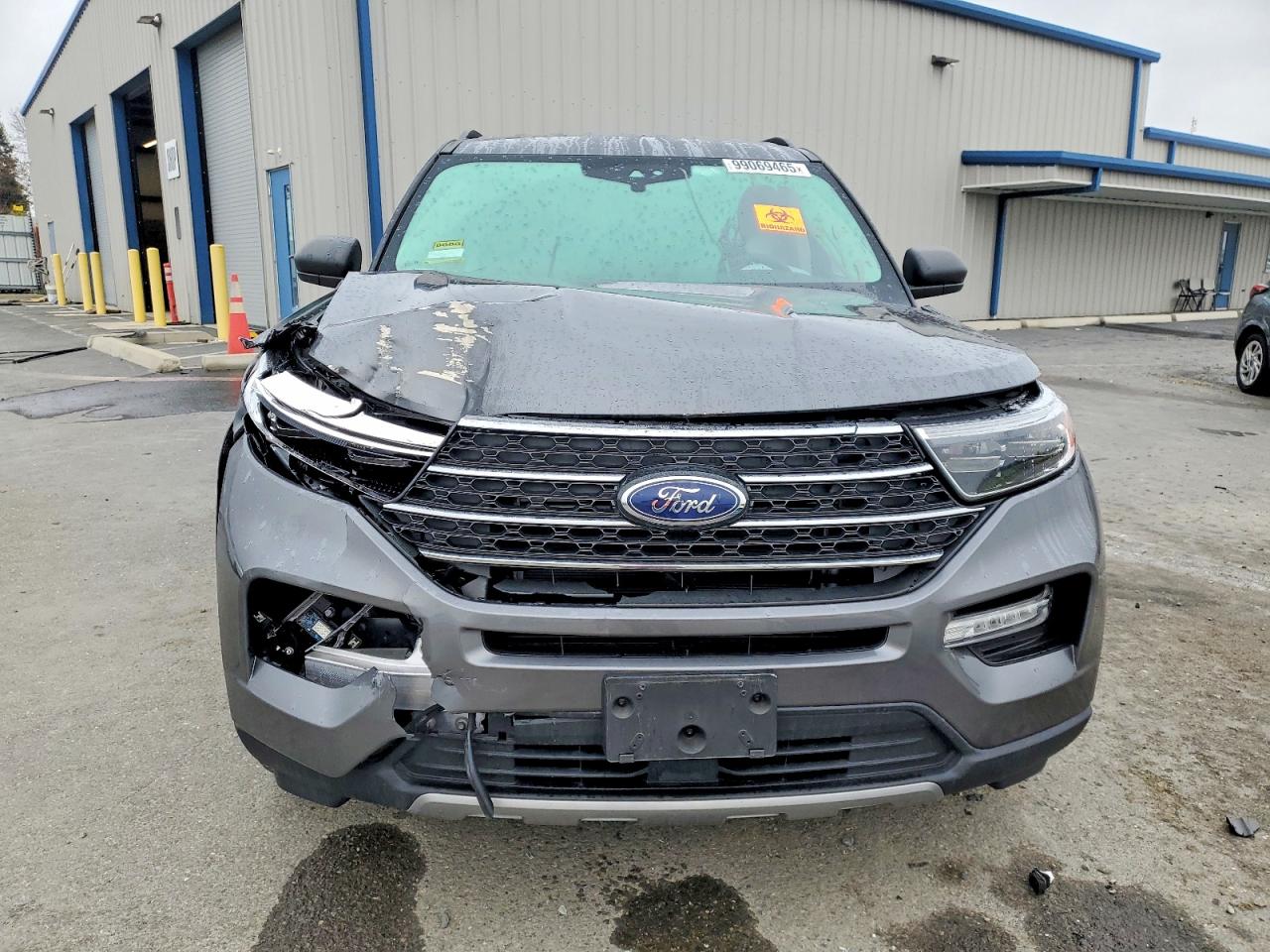 2024 FORD EXPLORER XLT photo 5