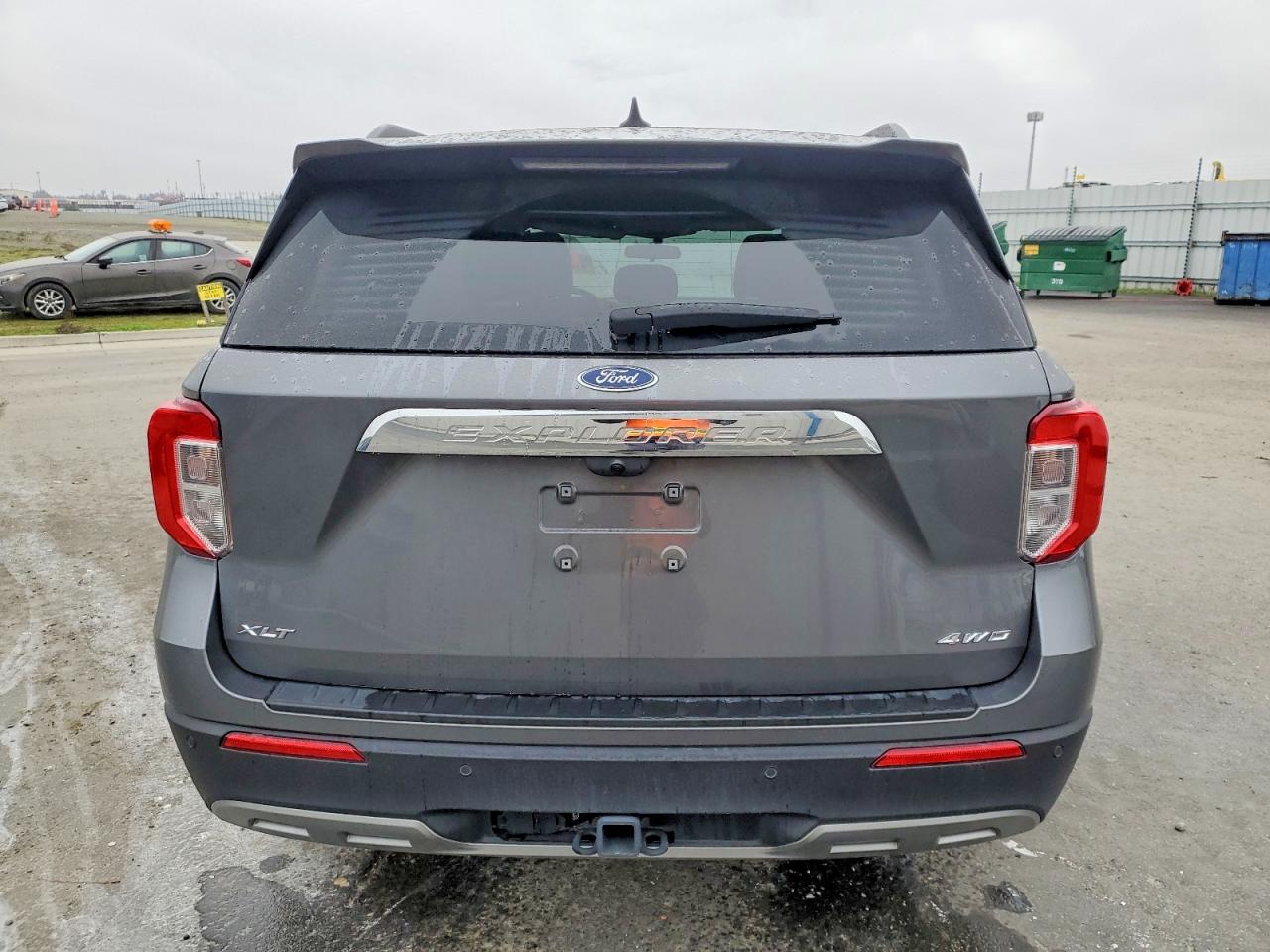 2024 FORD EXPLORER XLT photo 6