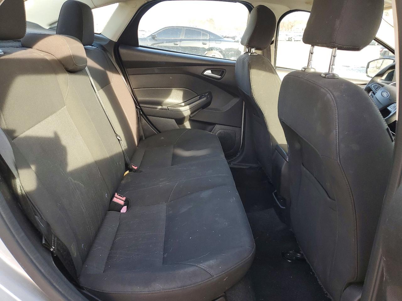 2015 FORD FOCUS SE photo 10