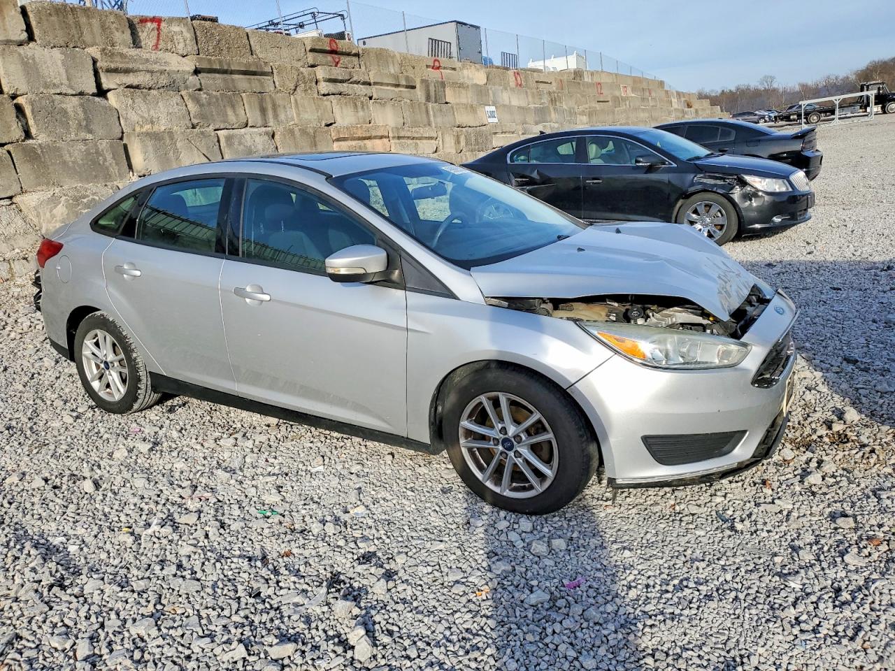 2015 FORD FOCUS SE photo 4