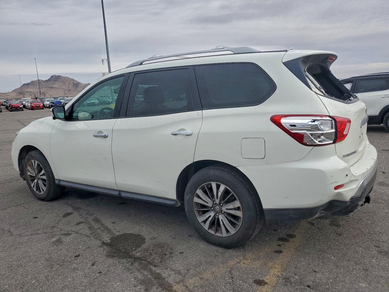 2017 NISSAN PATHFINDER S photo 2