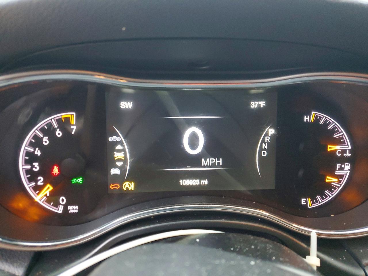 2020 JEEP GRAND CHEROKEE LAREDO photo 9