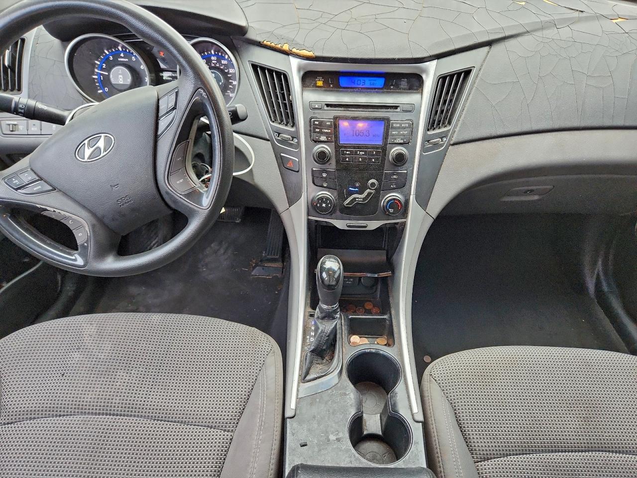 2011 HYUNDAI SONATA GLS photo 8
