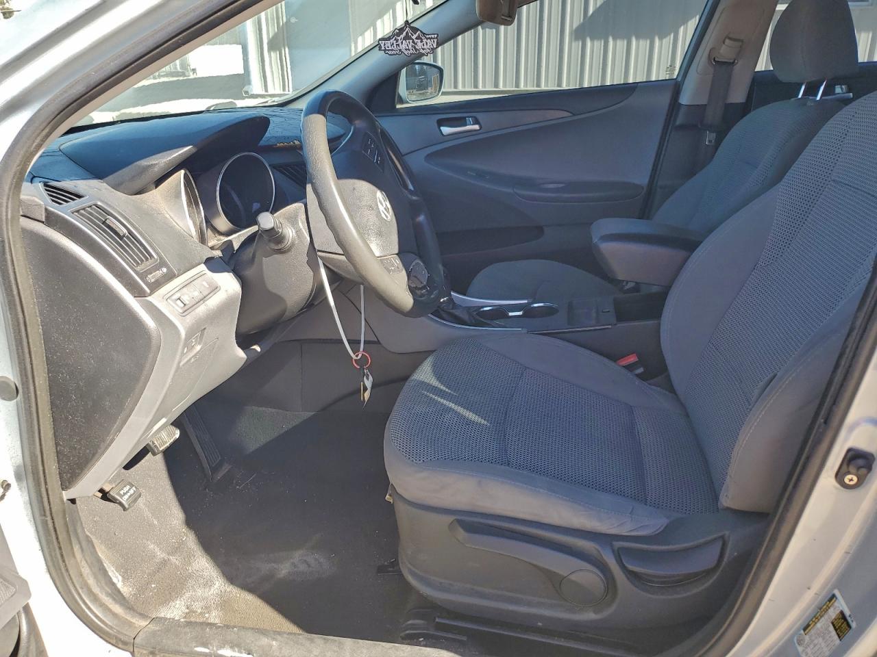 2011 HYUNDAI SONATA GLS photo 7
