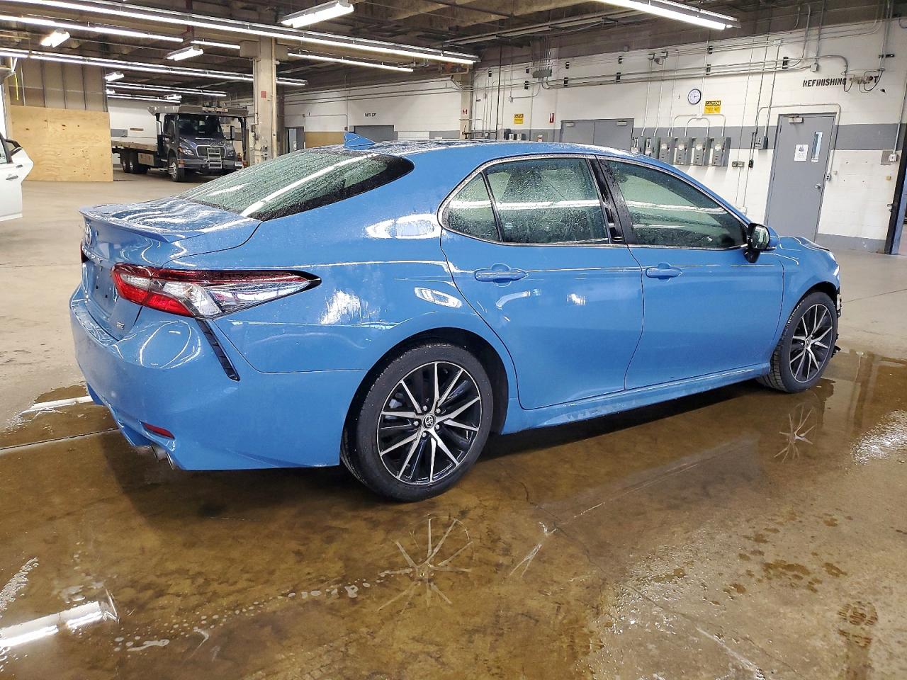2023 TOYOTA CAMRY SE NIGHT SHADE photo 3