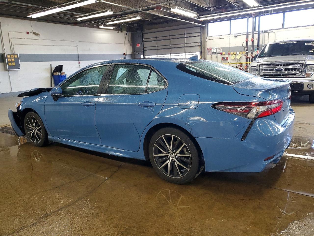 2023 TOYOTA CAMRY SE NIGHT SHADE photo 2