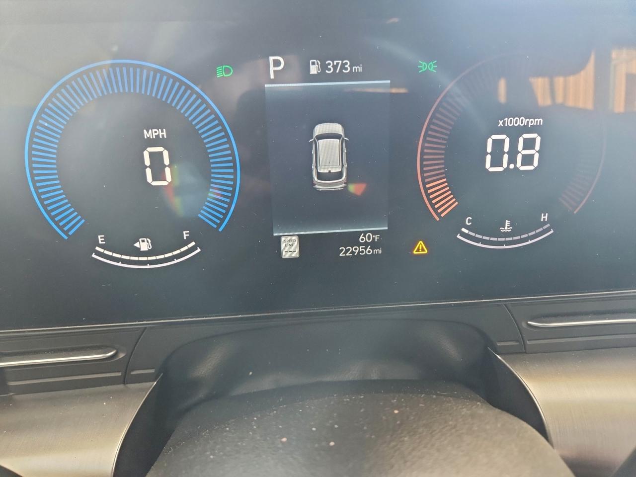 2025 HYUNDAI KONA SEL photo 9