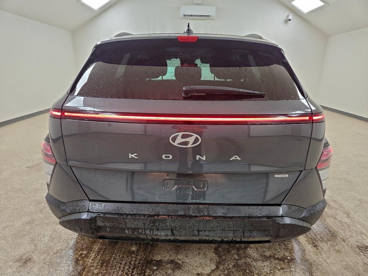 2025 HYUNDAI KONA SEL photo 6
