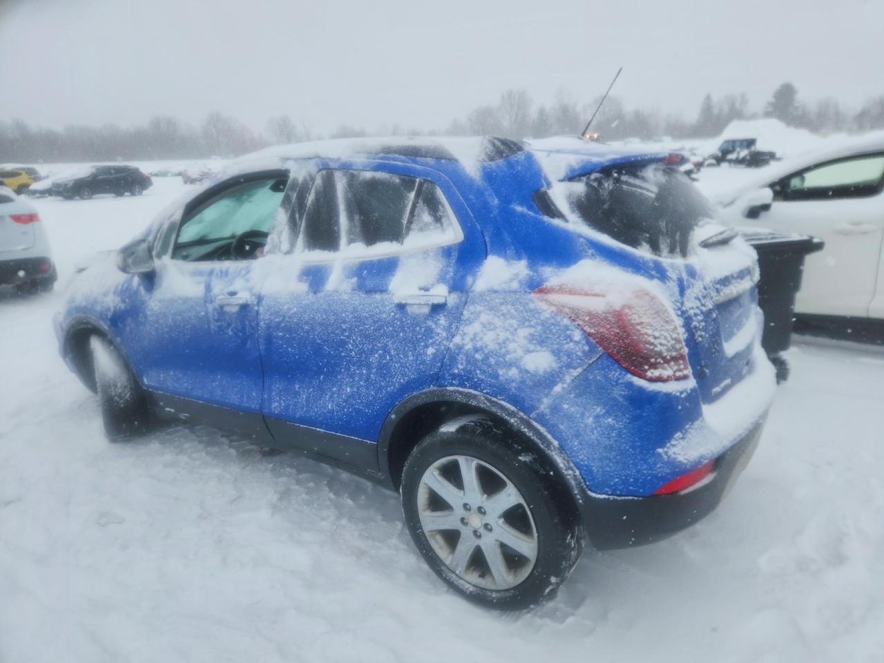 2017 BUICK ENCORE ESSENCE photo 2