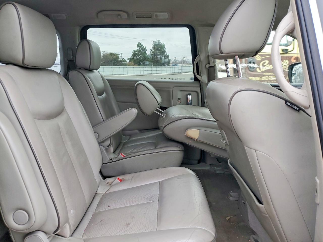 2013 NISSAN QUEST S photo 11