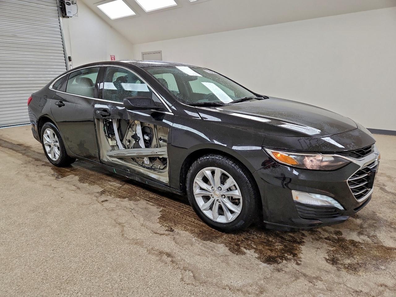 2024 CHEVROLET MALIBU LT photo 4