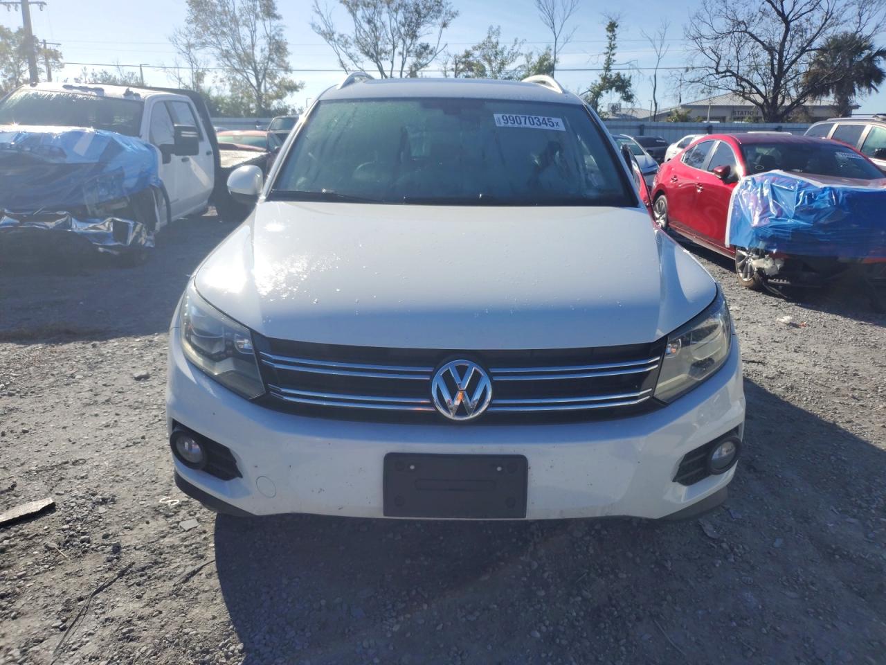 2016 VOLKSWAGEN TIGUAN S photo 5