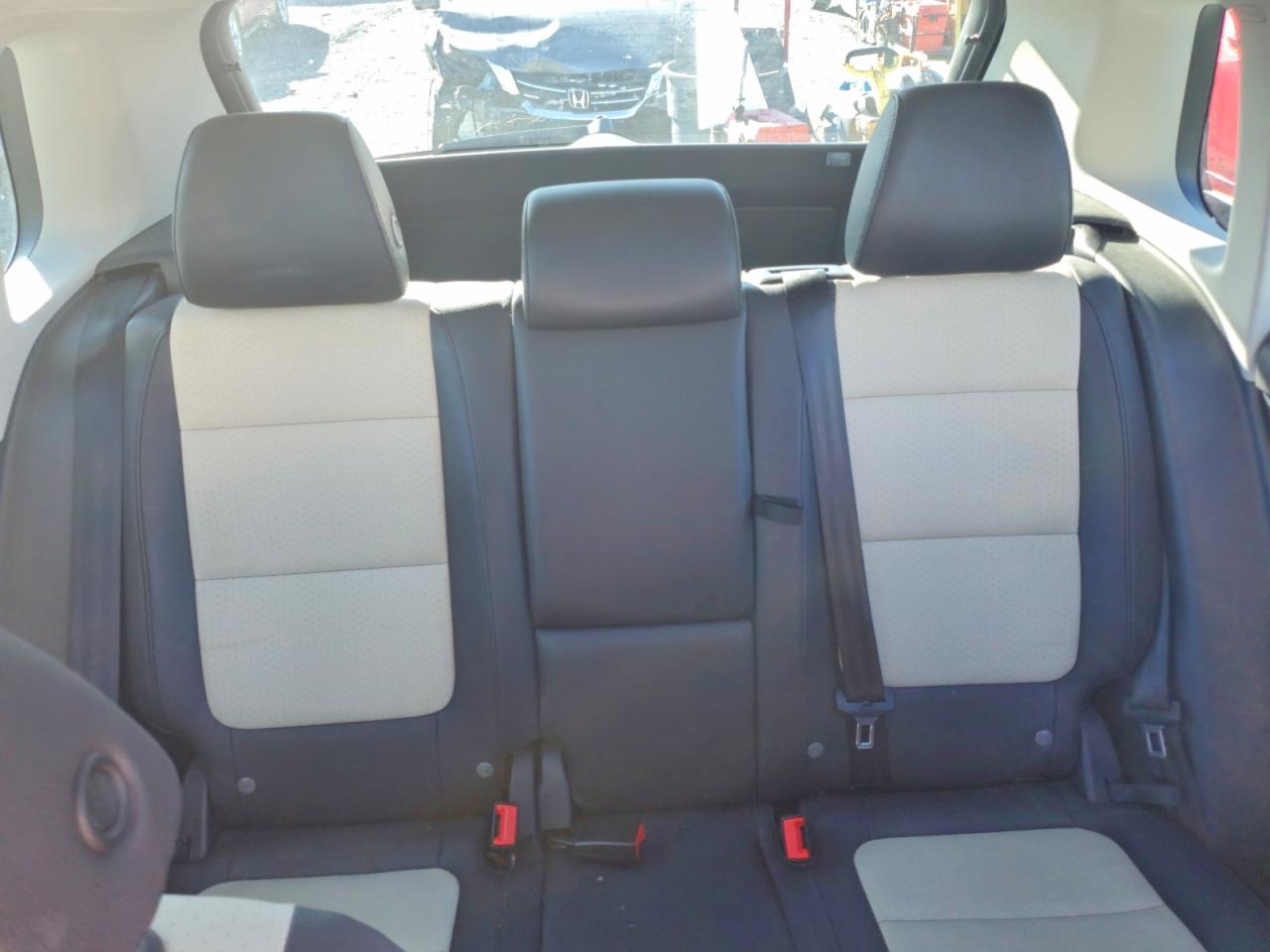 2016 VOLKSWAGEN TIGUAN S photo 10