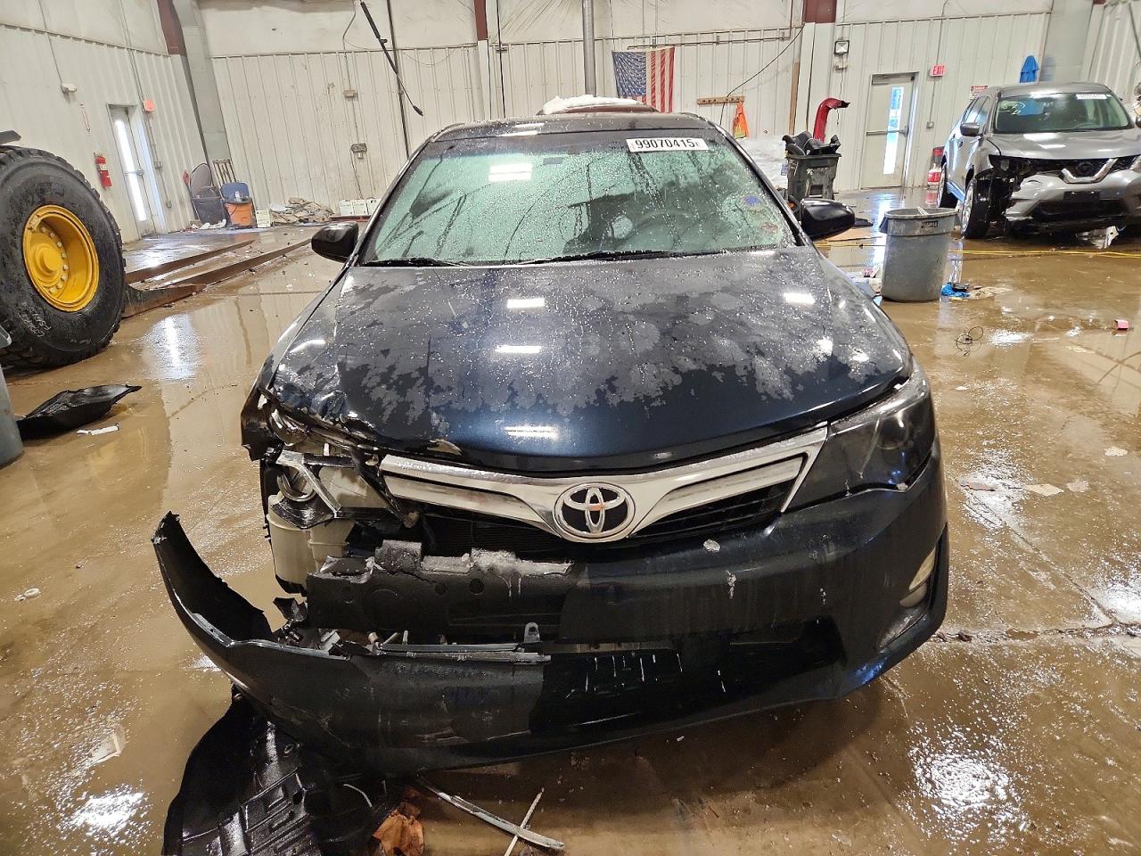 2013 TOYOTA CAMRY LE photo 5