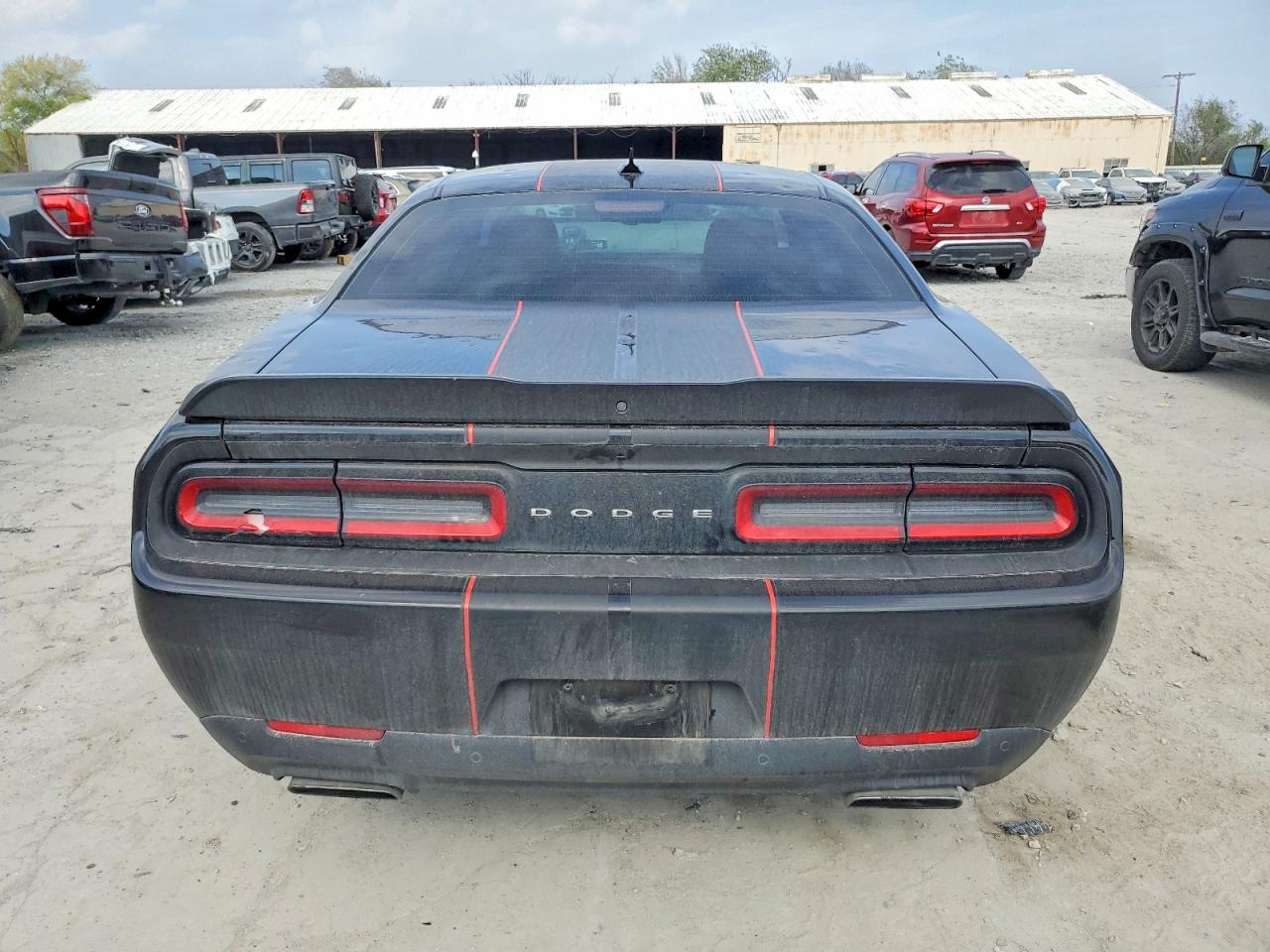 2023 DODGE CHALLENGER R/T photo 6