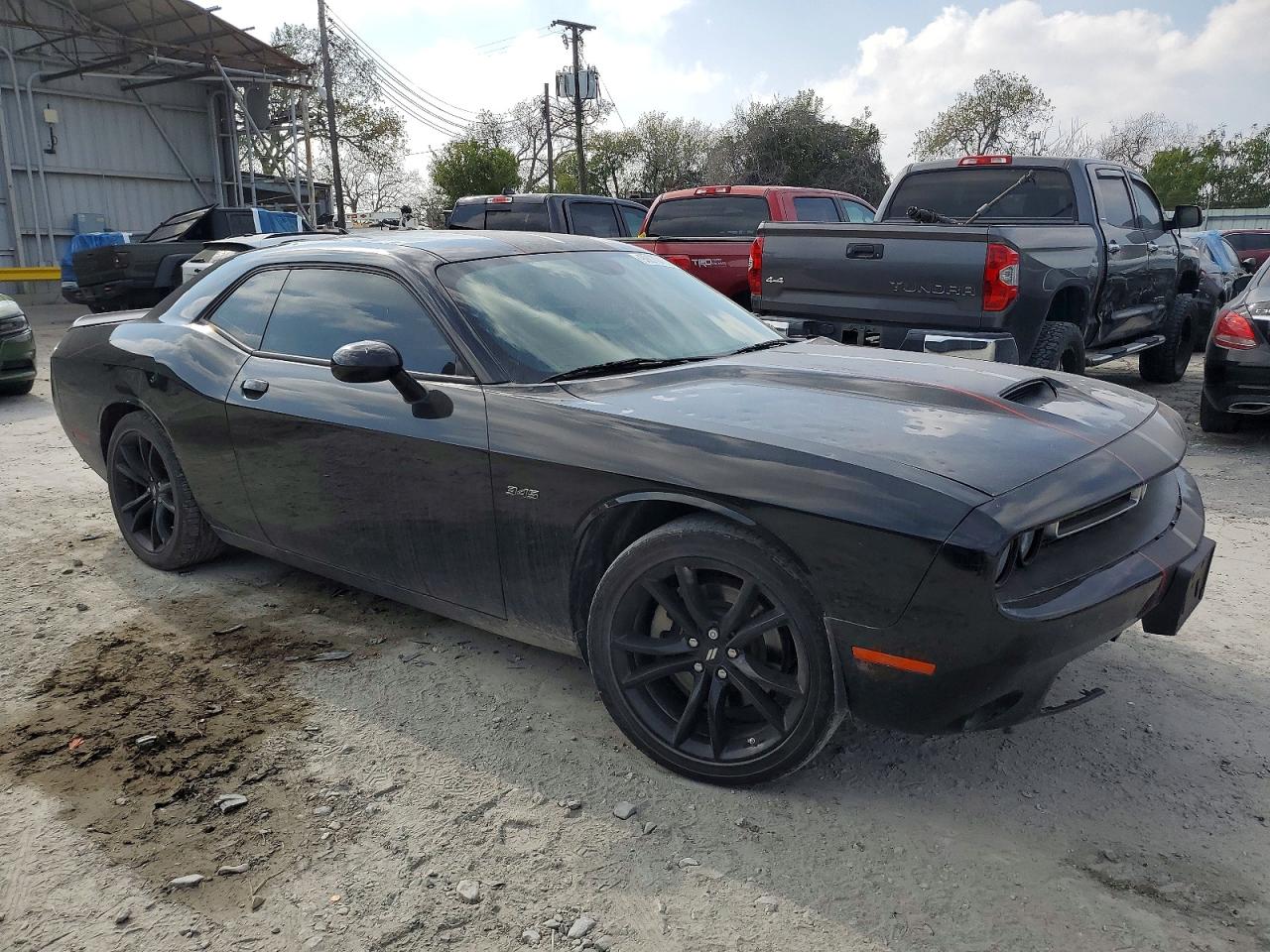 2023 DODGE CHALLENGER R/T photo 4