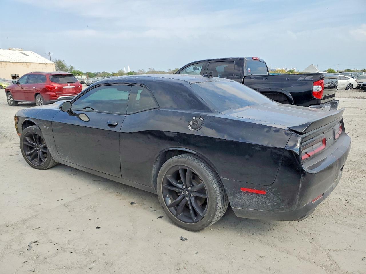 2023 DODGE CHALLENGER R/T photo 2