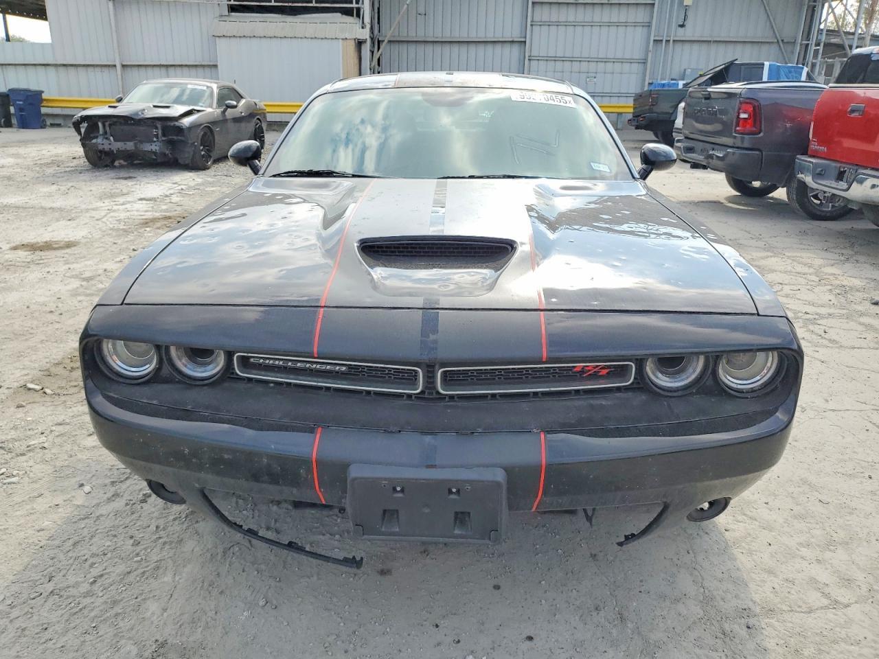 2023 DODGE CHALLENGER R/T photo 5