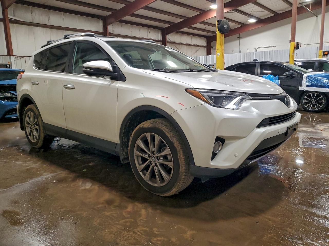 2017 TOYOTA RAV4 LIMITED photo 4