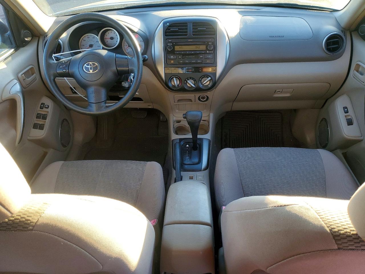 2004 TOYOTA RAV4 photo 15
