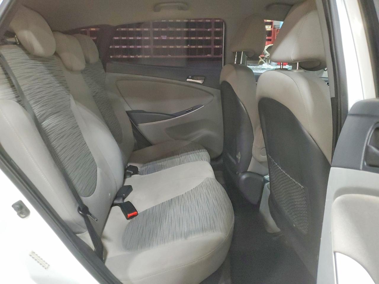 2016 HYUNDAI ACCENT SE photo 10