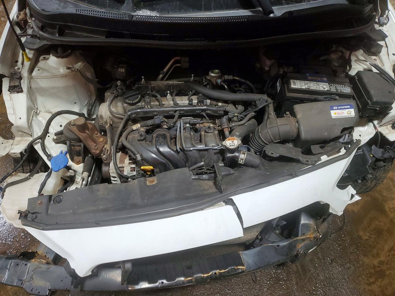 2016 HYUNDAI ACCENT SE photo 11