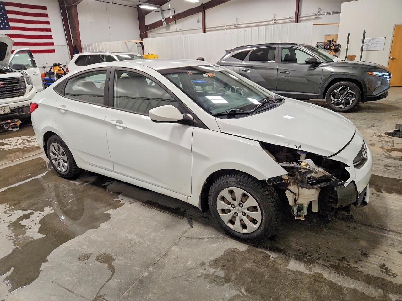 2016 HYUNDAI ACCENT SE photo 4