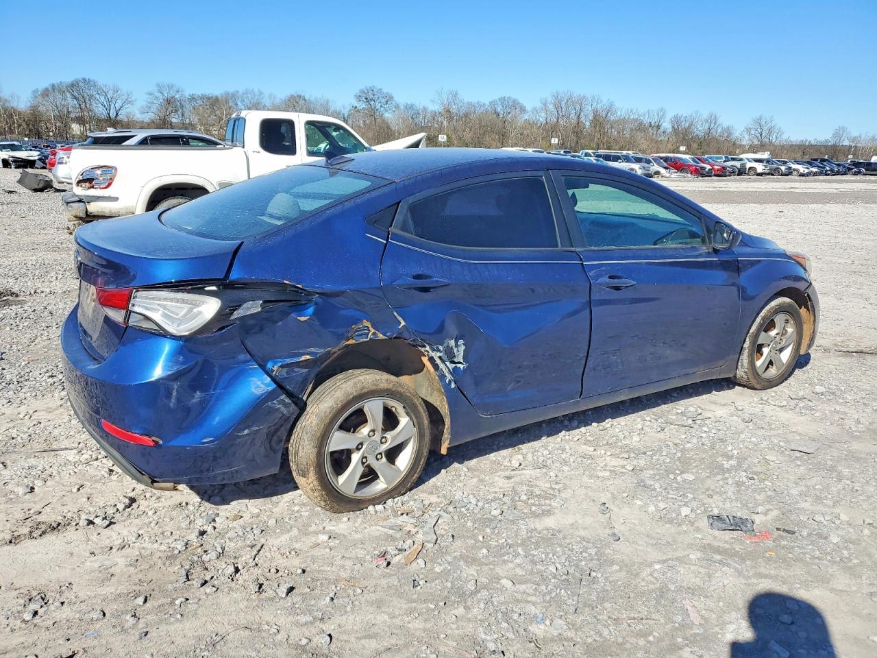 2015 HYUNDAI ELANTRA SE photo 3