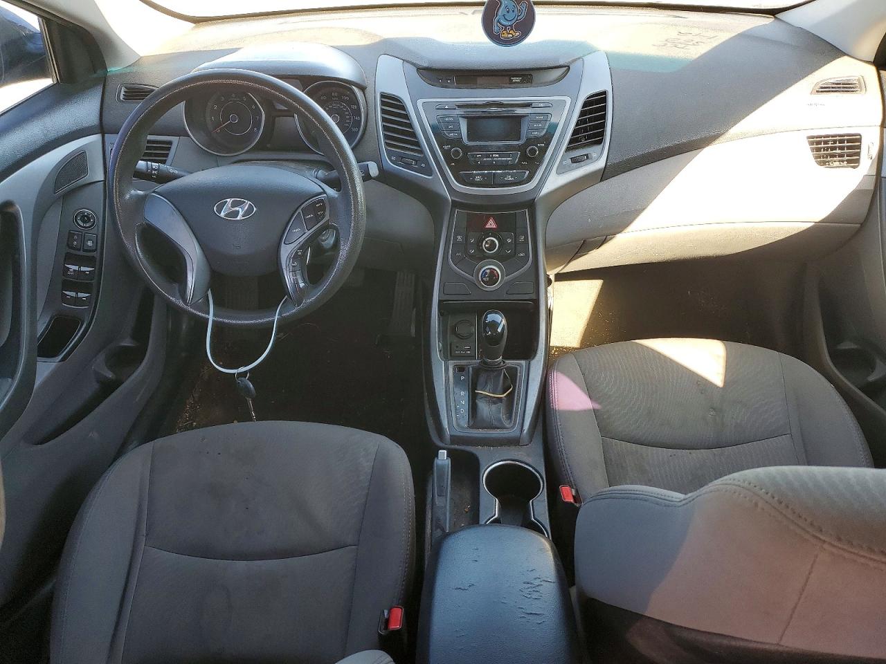 2015 HYUNDAI ELANTRA SE photo 8