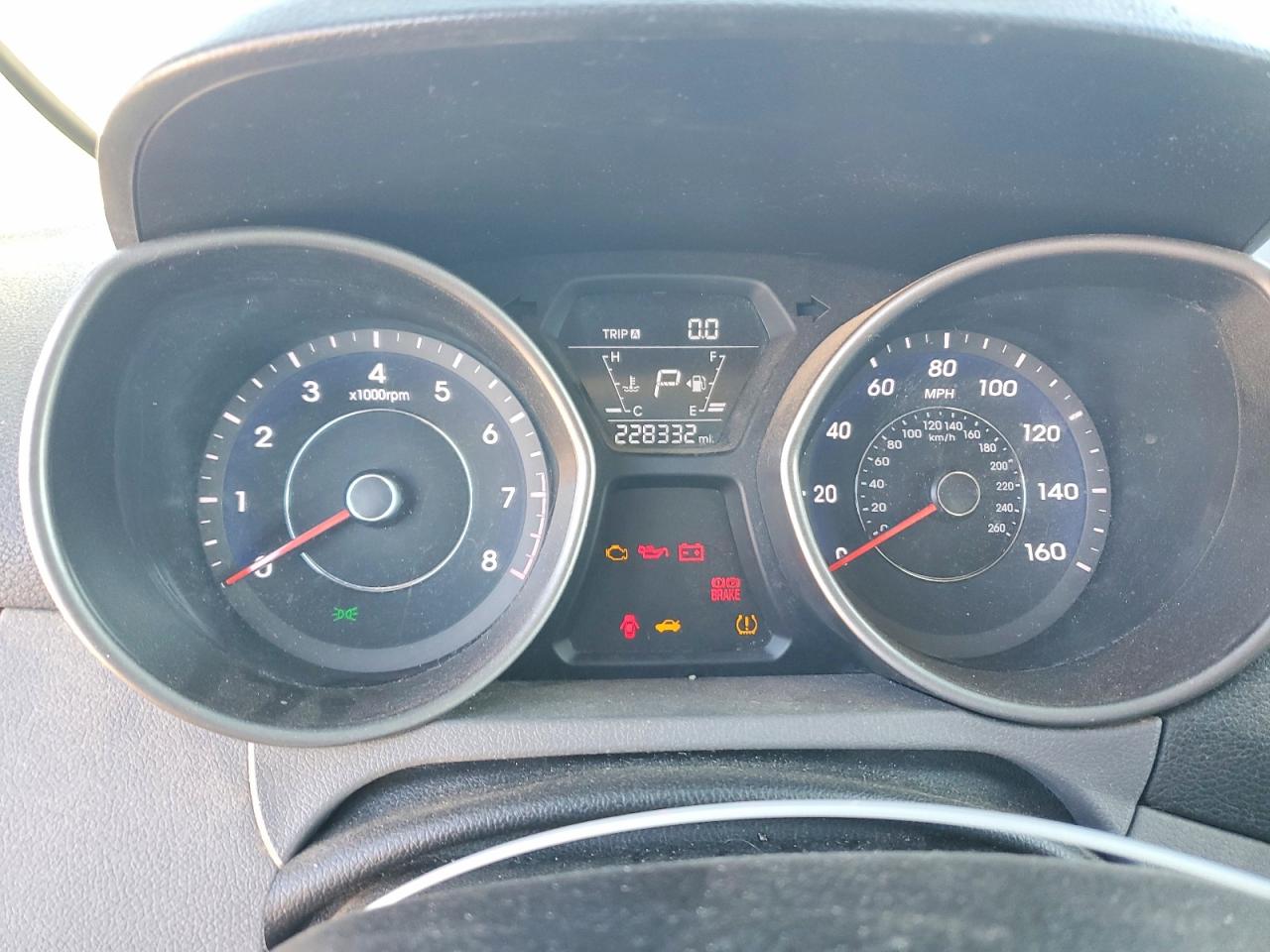 2015 HYUNDAI ELANTRA SE photo 9