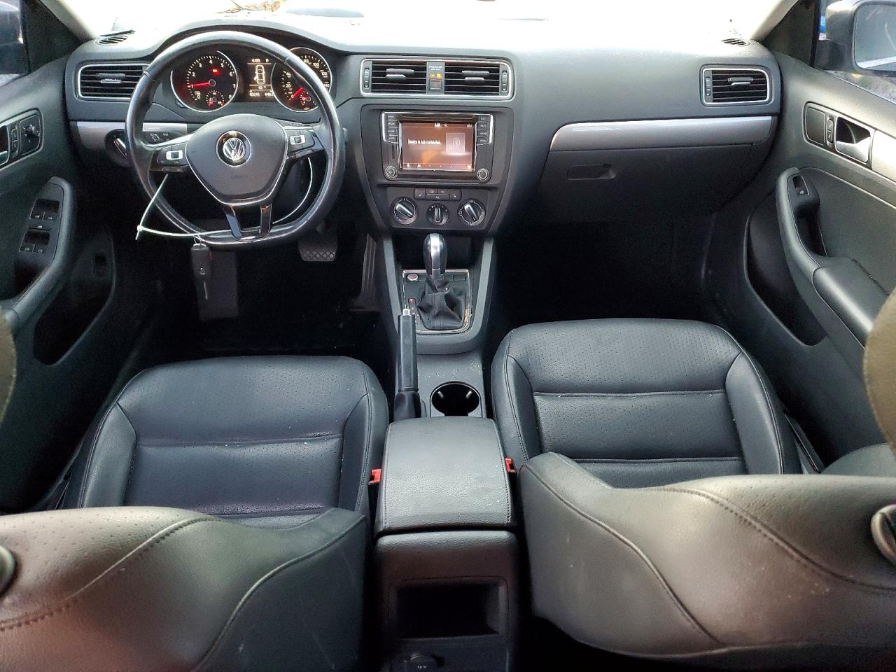 2017 VOLKSWAGEN JETTA SE photo 15