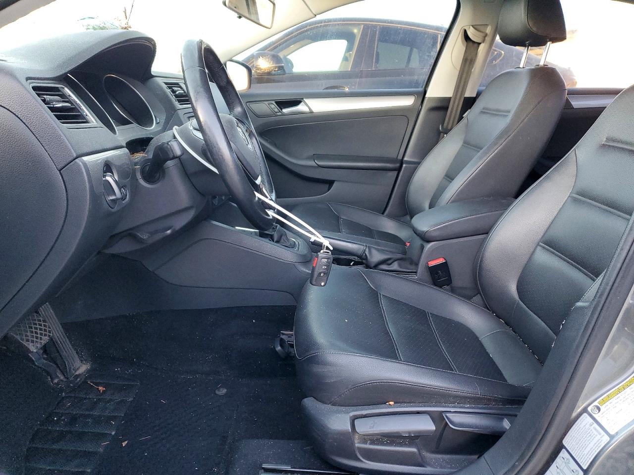 2017 VOLKSWAGEN JETTA SE photo 13
