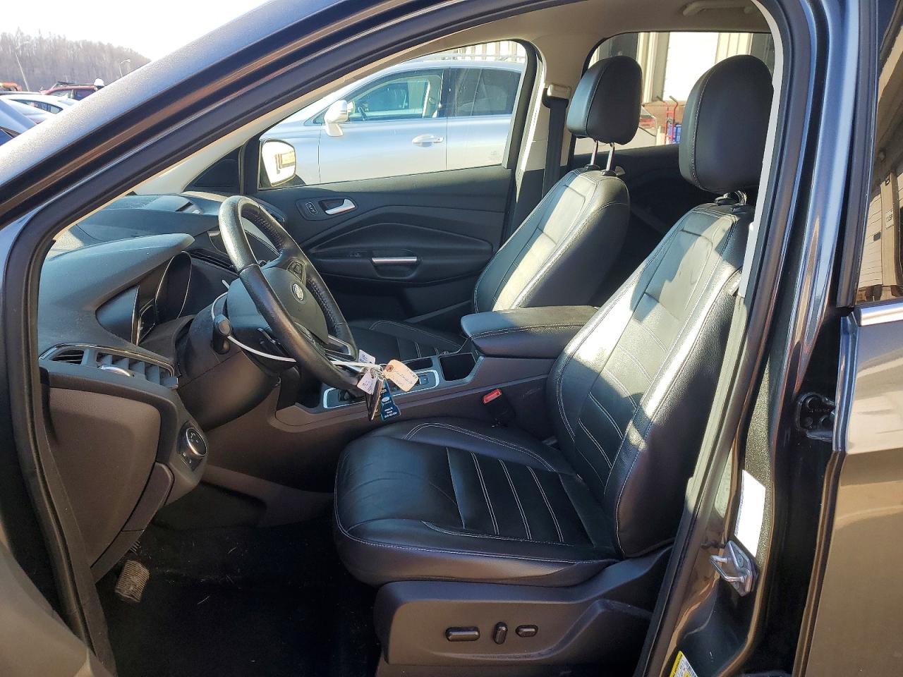2017 FORD ESCAPE TITANIUM photo 7