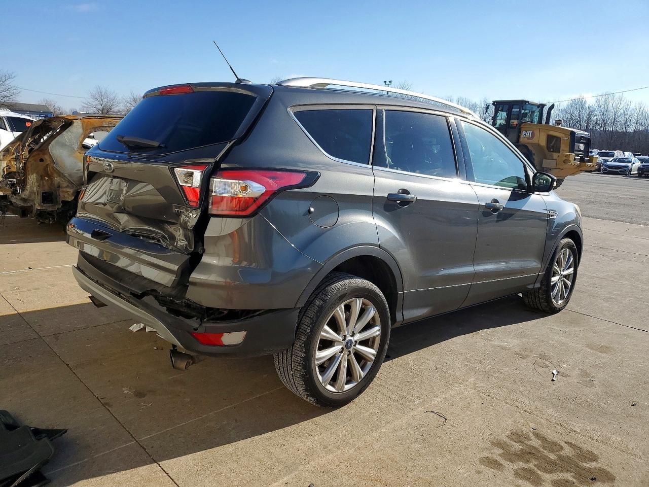 2017 FORD ESCAPE TITANIUM photo 3