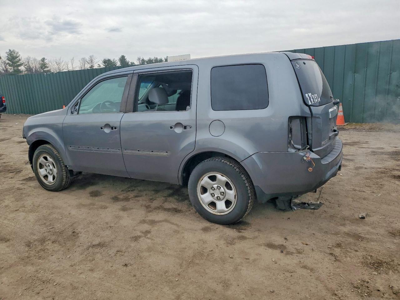 2012 HONDA PILOT LX photo 2