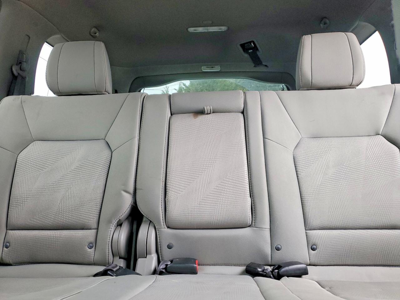2012 HONDA PILOT LX photo 10