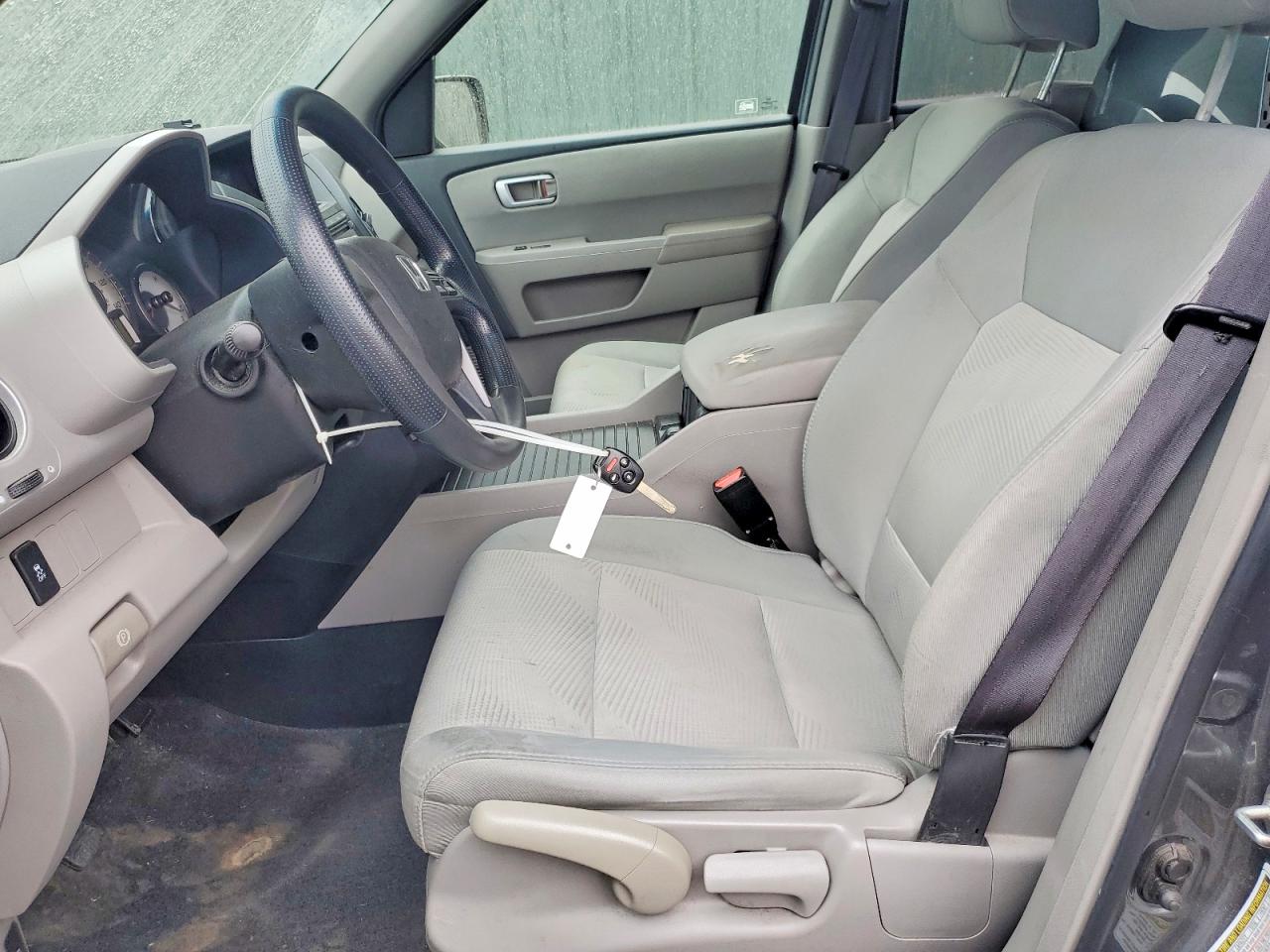 2012 HONDA PILOT LX photo 7