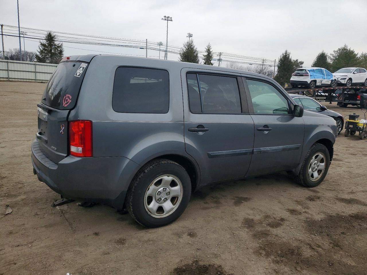 2012 HONDA PILOT LX photo 3