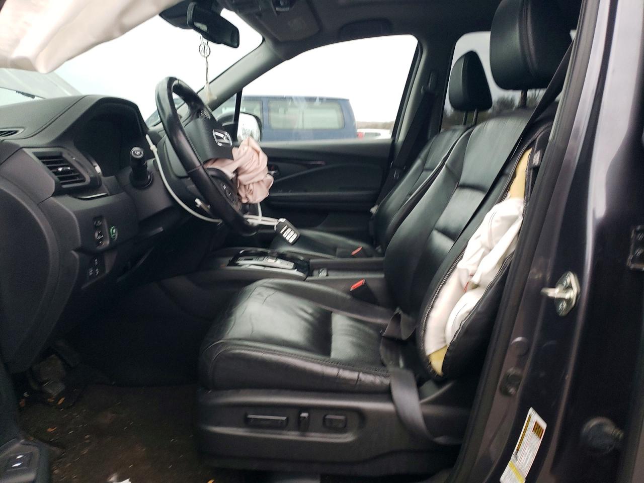 2016 HONDA PILOT TOURING photo 13