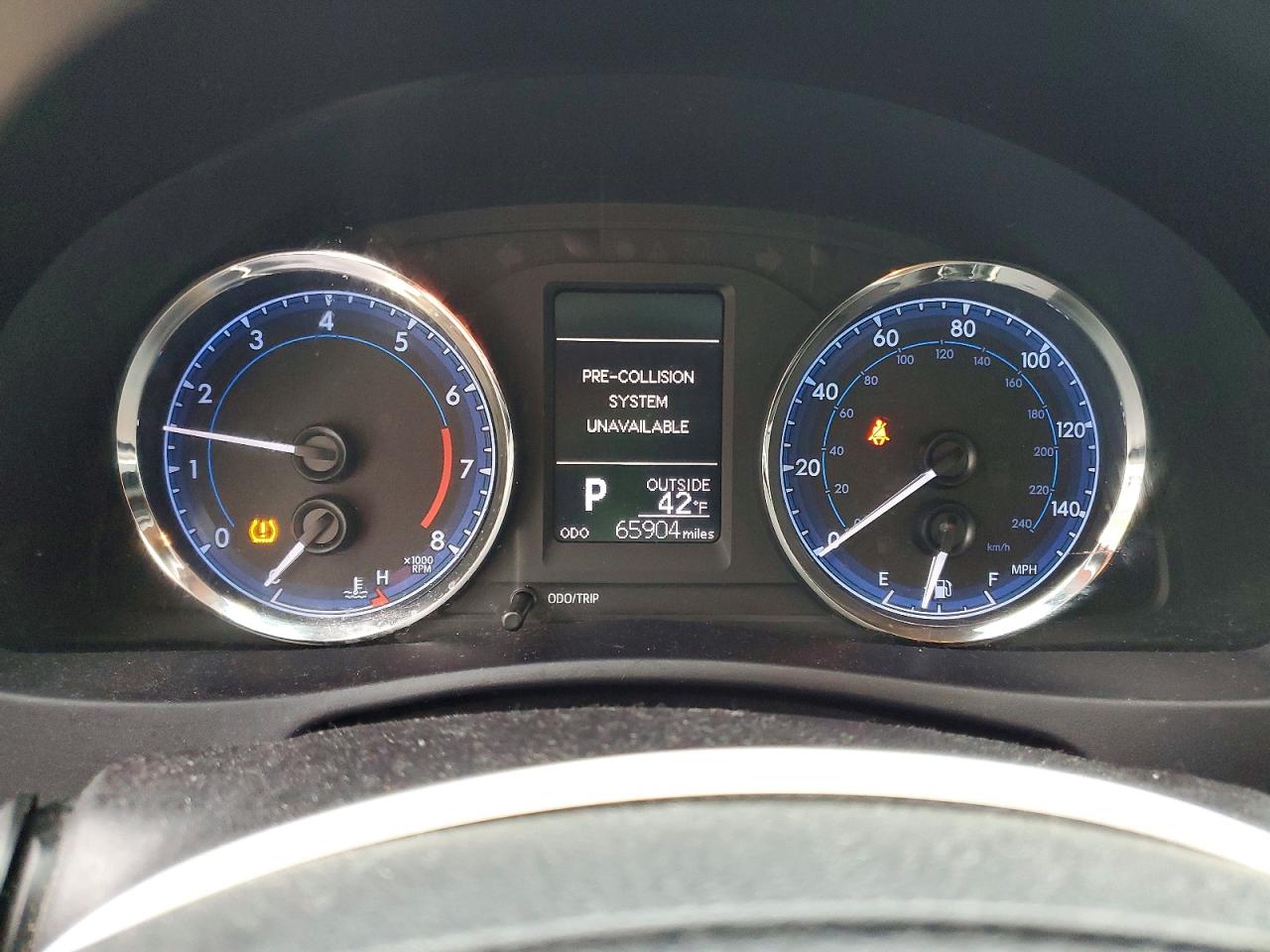 2019 TOYOTA COROLLA L photo 17