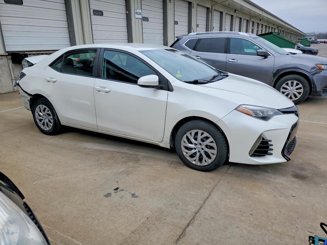 2019 TOYOTA COROLLA L photo 7