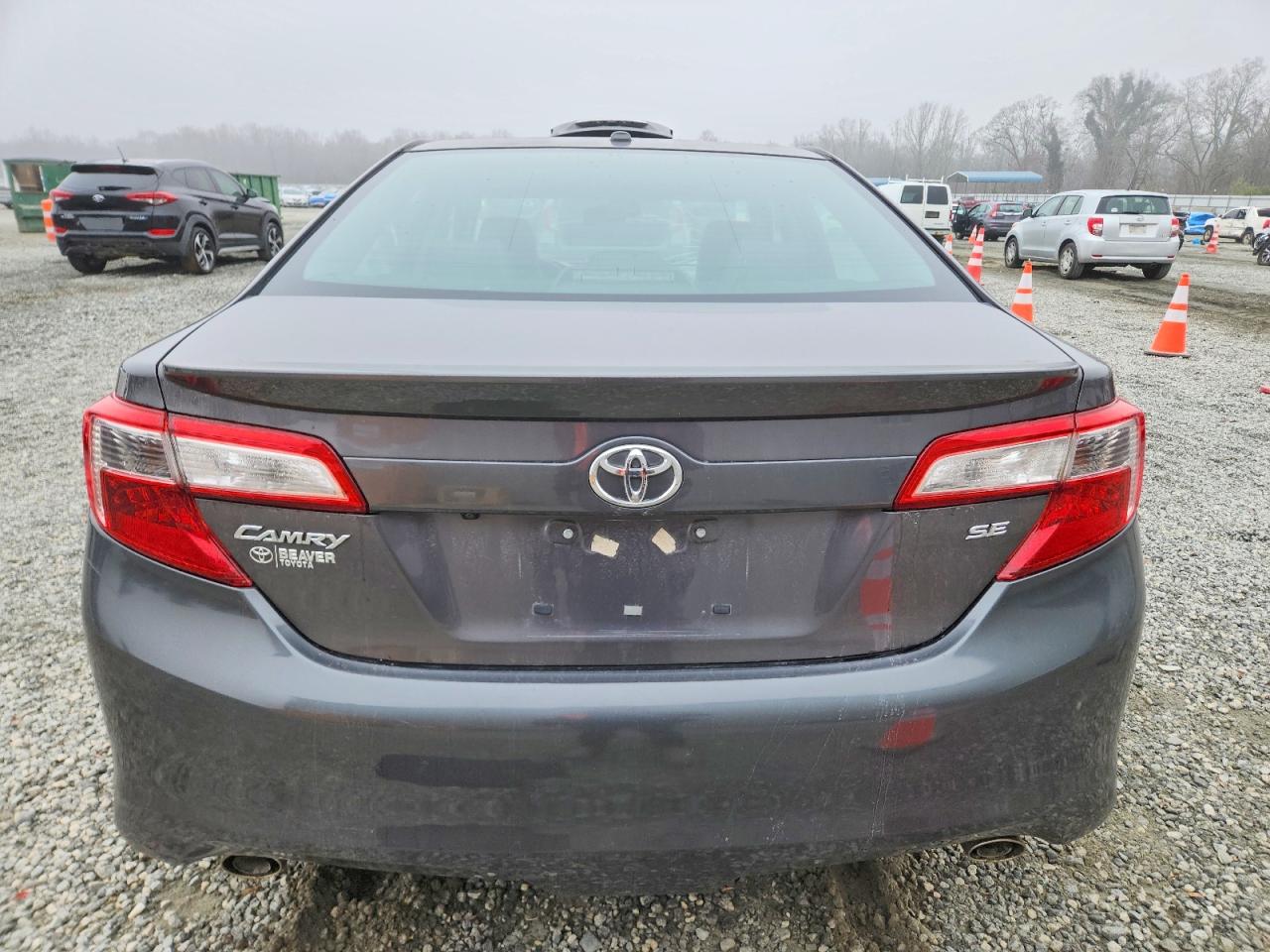 2012 TOYOTA CAMRY SE photo 6