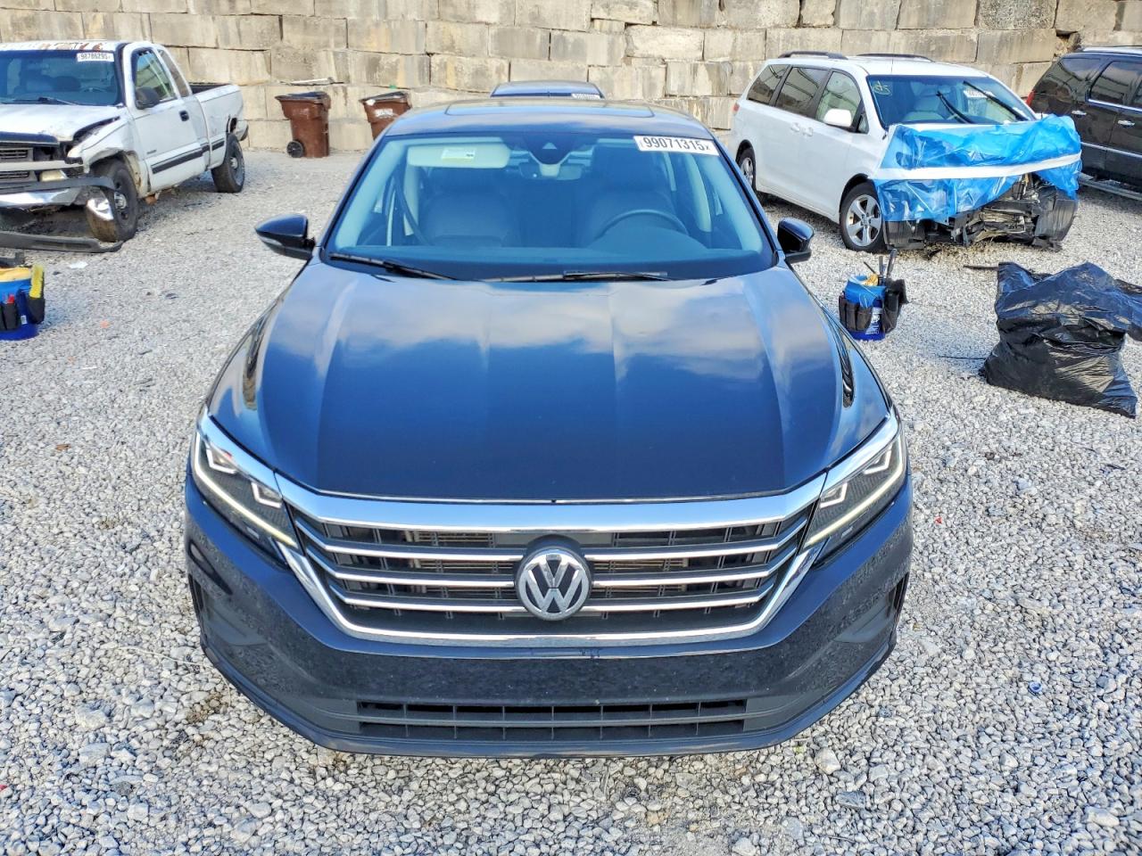 2021 VOLKSWAGEN PASSAT SE photo 5