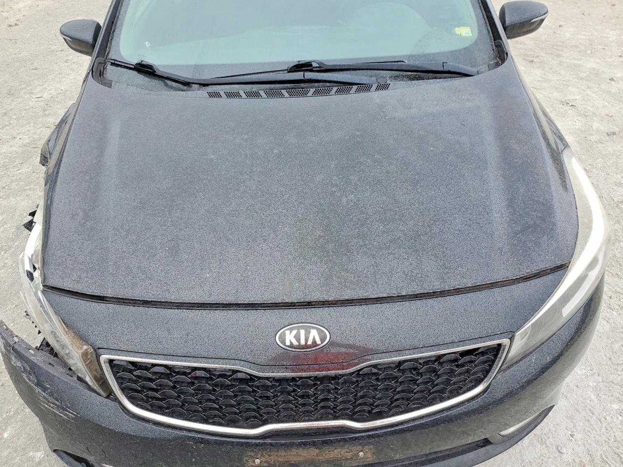 2017 KIA FORTE LX photo 11