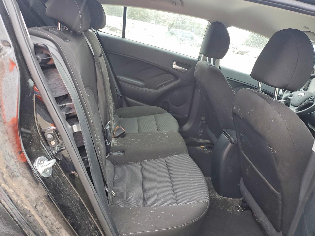 2017 KIA FORTE LX photo 10