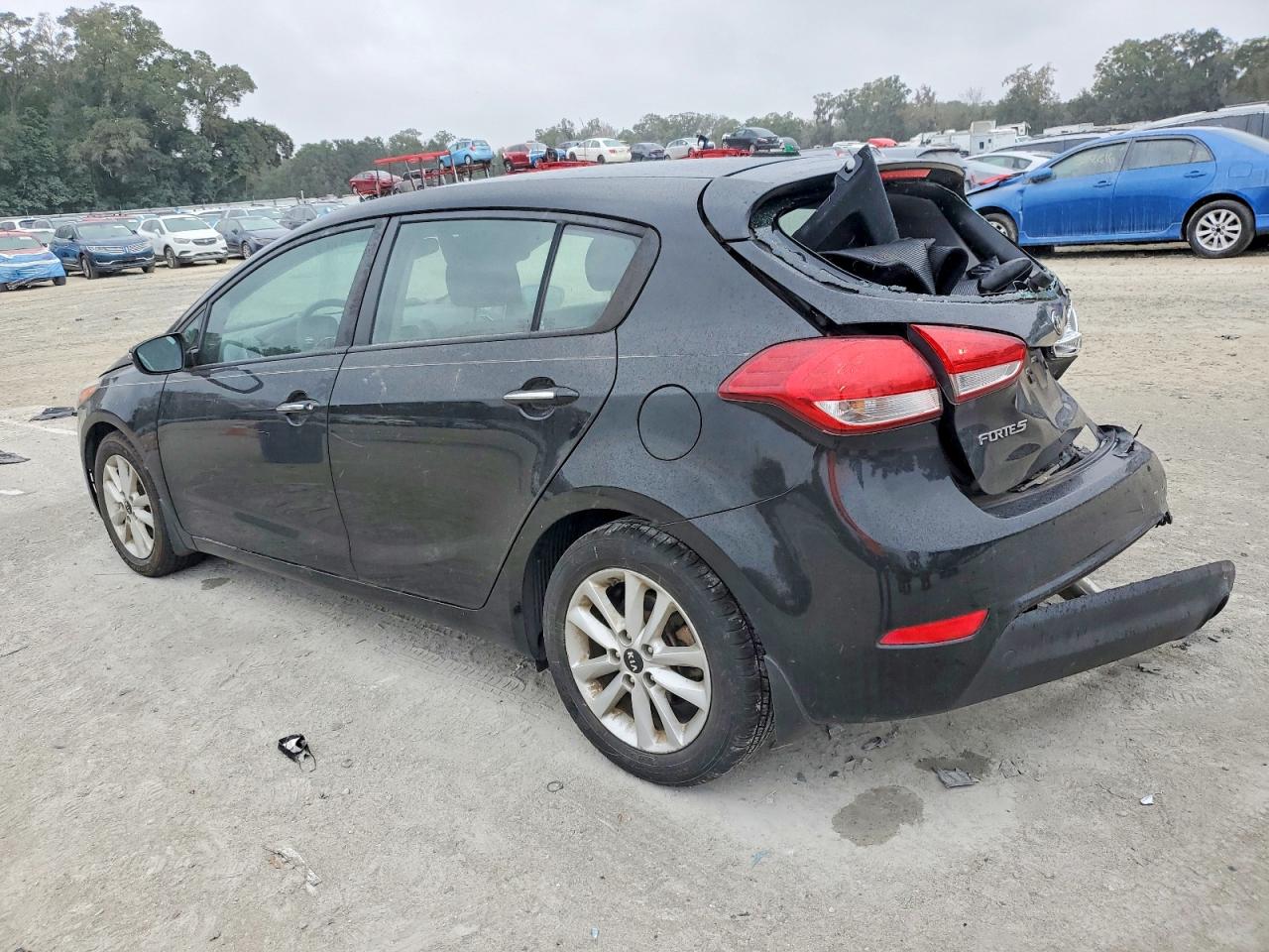 2017 KIA FORTE LX photo 2