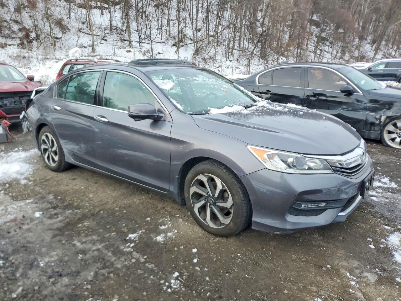2016 HONDA ACCORD EXL photo 4