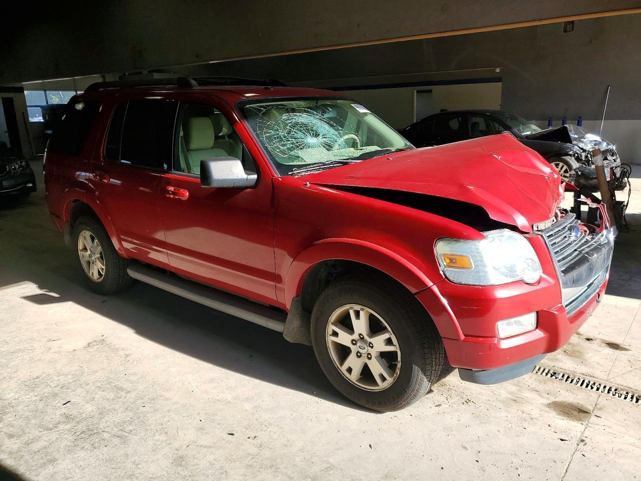 2010 FORD EXPLORER XLT photo 4