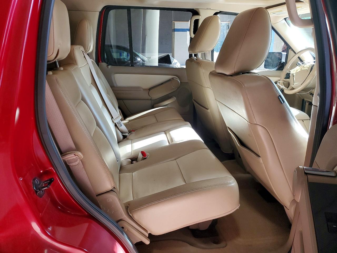 2010 FORD EXPLORER XLT photo 11